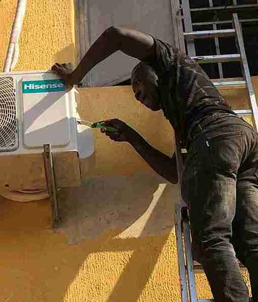 find artizan pictures/AC technician